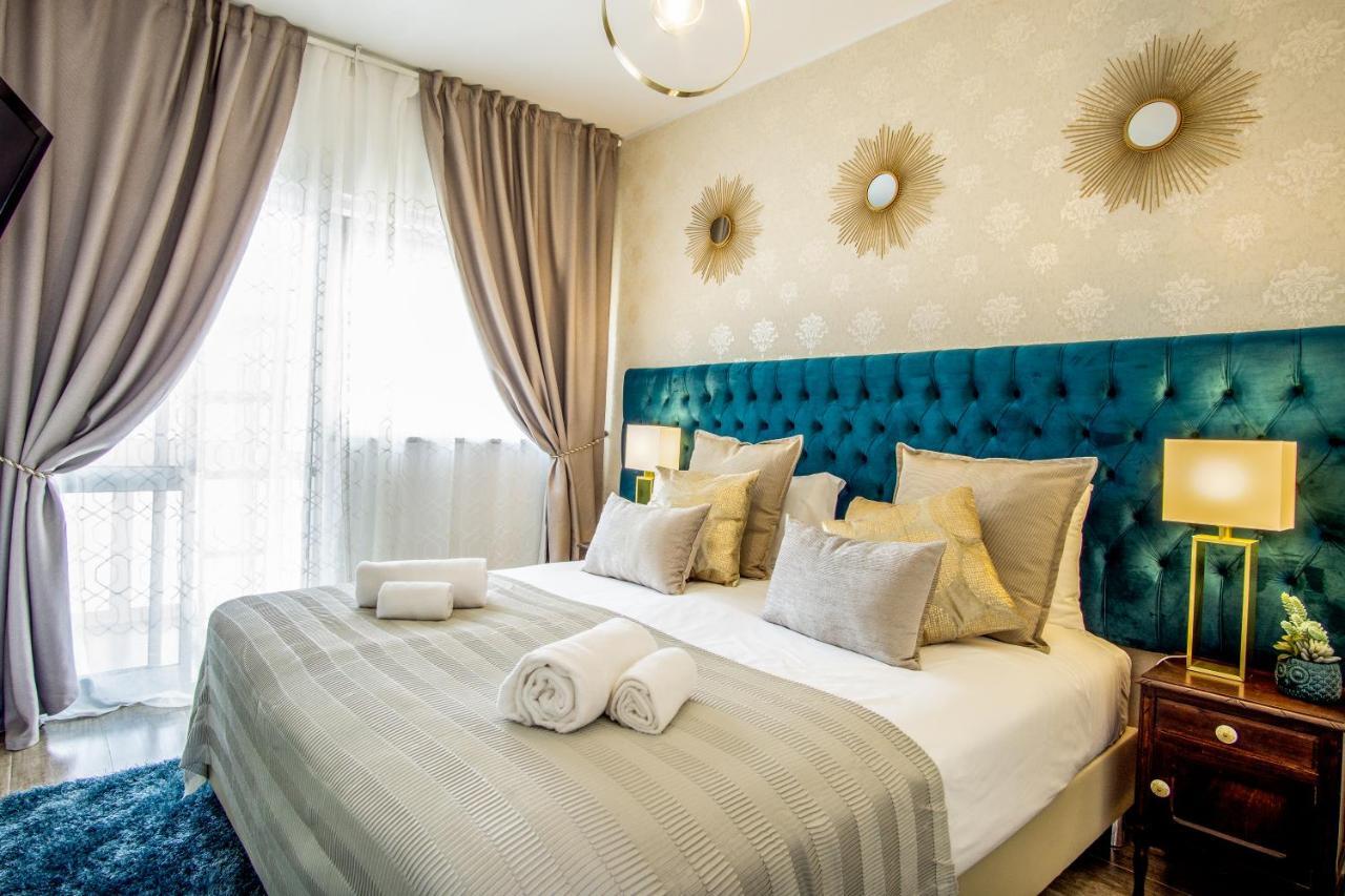 Gaze Out At The City In A Retro-Chic Getaway Lisboa Exterior foto